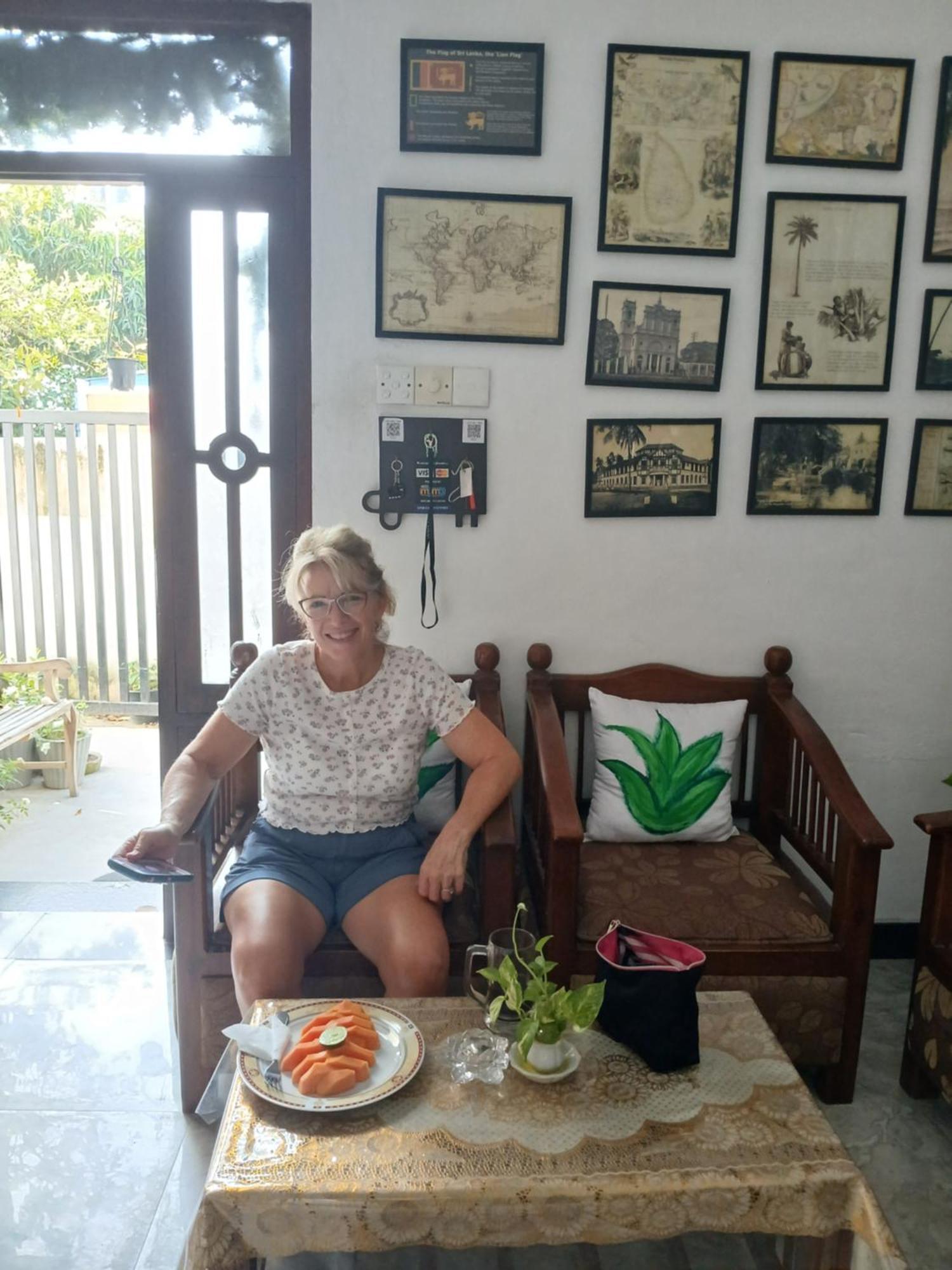 Aloe Vera Villa Negombo Esterno foto